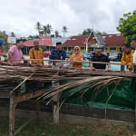 Kepala Kankemenag Tanah Datar Melakukan Monitoring Kolam Lele ke MTsN 2 Tanah Datar