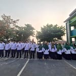 Dukung Prestasi Murid, Kepala MTsN 2 Tanah Datar Menghadiri Pembukaan OMI di MAN 2 Tanah Datar
